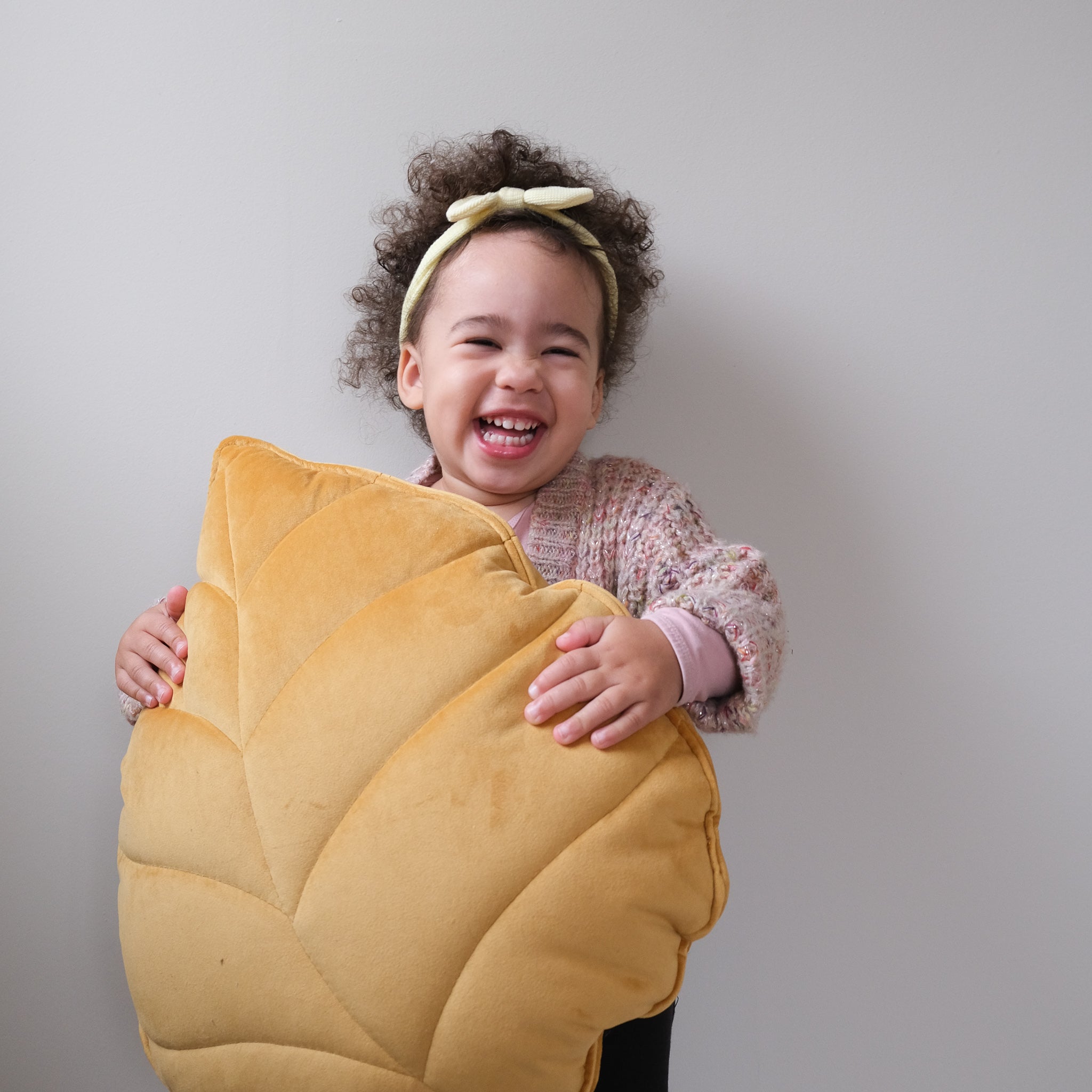 PillowLeaf - Sierkussen Mellow Yellow Velvet